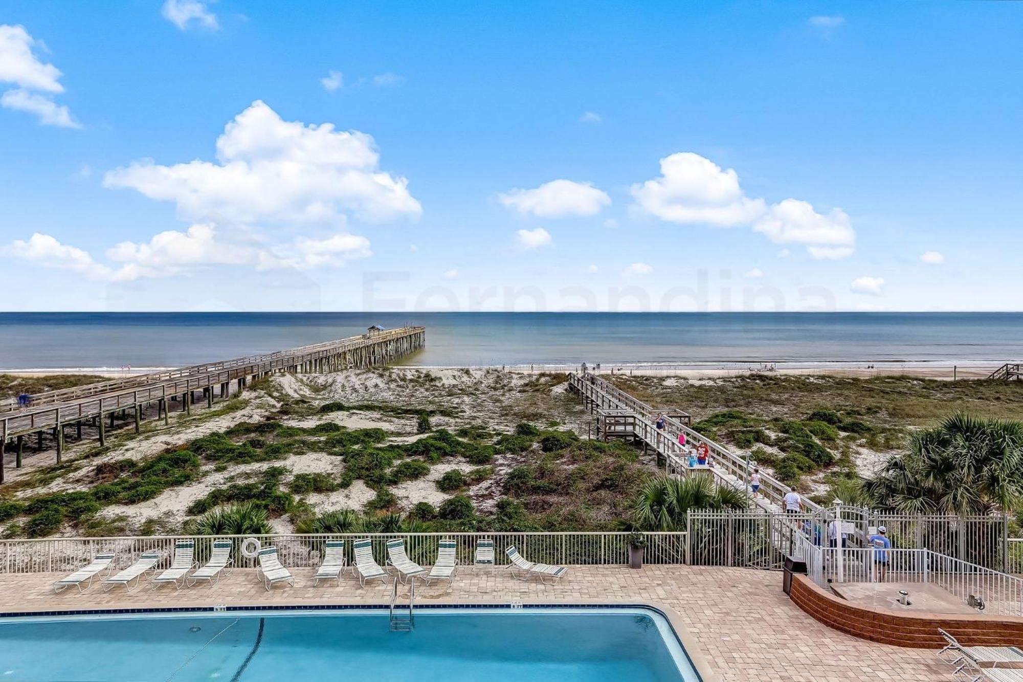 Oceanfront Condo W Balcony Амилия Экстерьер фото
