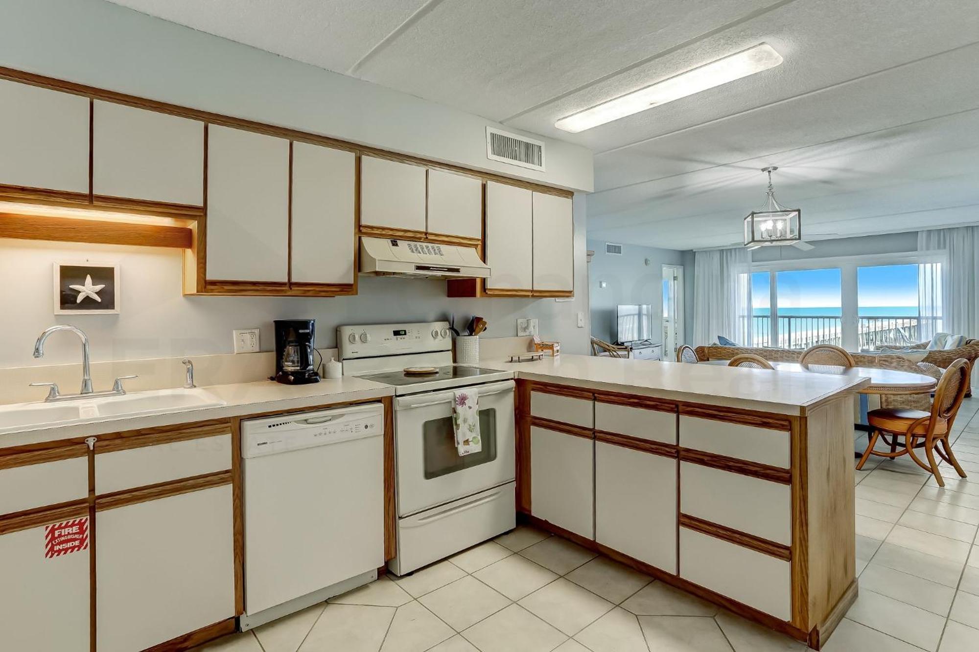 Oceanfront Condo W Balcony Амилия Экстерьер фото